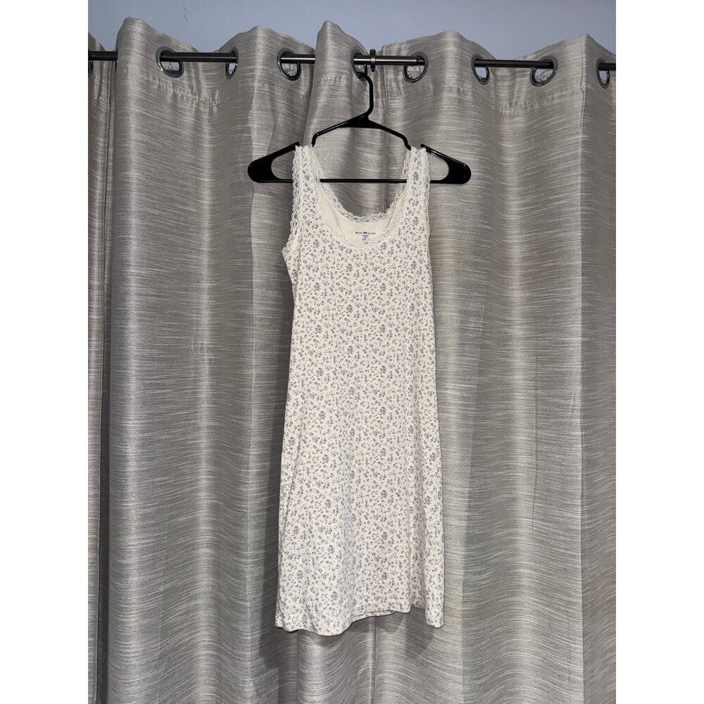 Brandy Melville floral lace mini dress